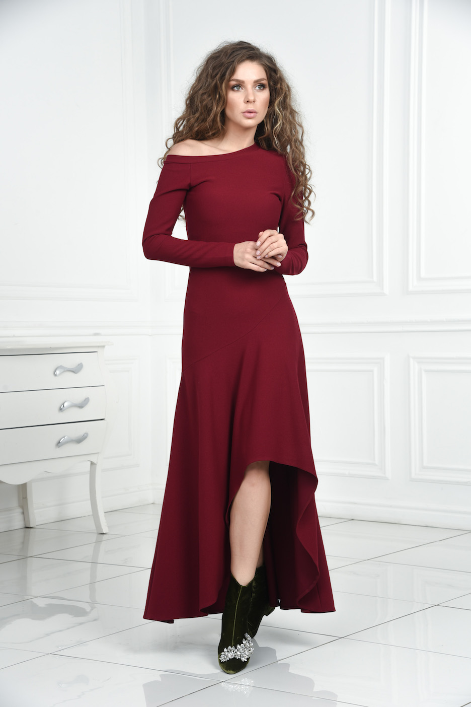 Фото товара 9592, длинное платье бордового цвета